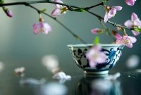 女孩子學(xué)茶藝好還是花藝好？